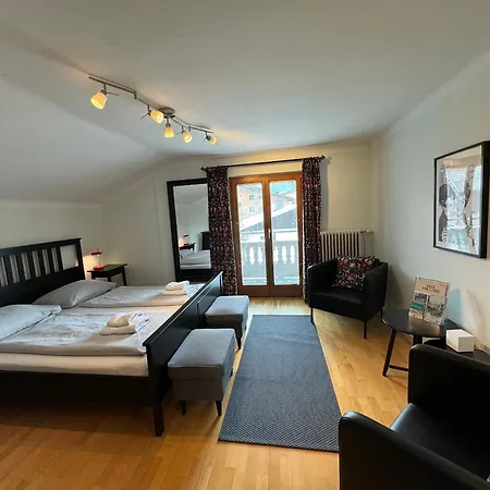 Haus Vera Lägenhet *